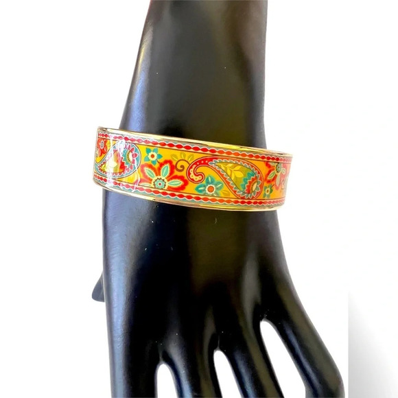 Vera Bradley Paisley Floral Print Hinged Bangle Bracelet - 2.75" across - Picture 1 of 4